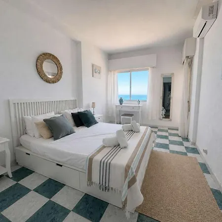 Apartamento Beachfront 2 Bed Balcony & Sea Views *